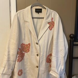 Beautiful Lafayette 148 NY blazer. Cream and embroidered